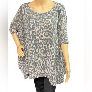 Oddy Gray Leopard Print Oversized Tunic Top Women’s Size S/M